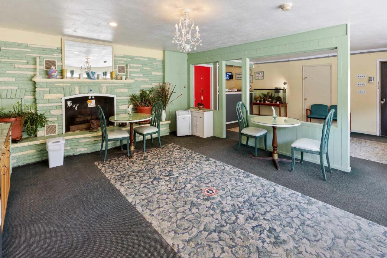 Buena Vista Inn Motel デルハイ  エクステリア 写真