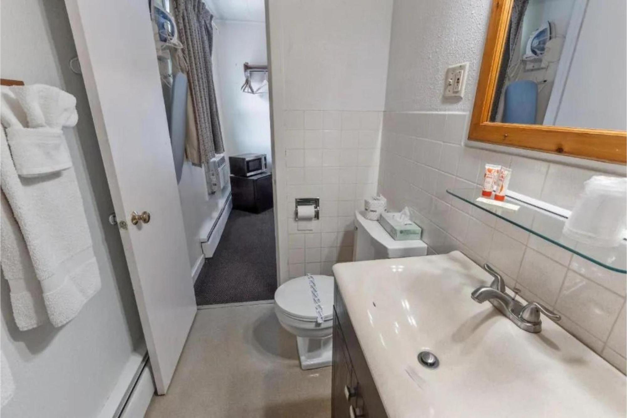 Buena Vista Inn Motel デルハイ  エクステリア 写真